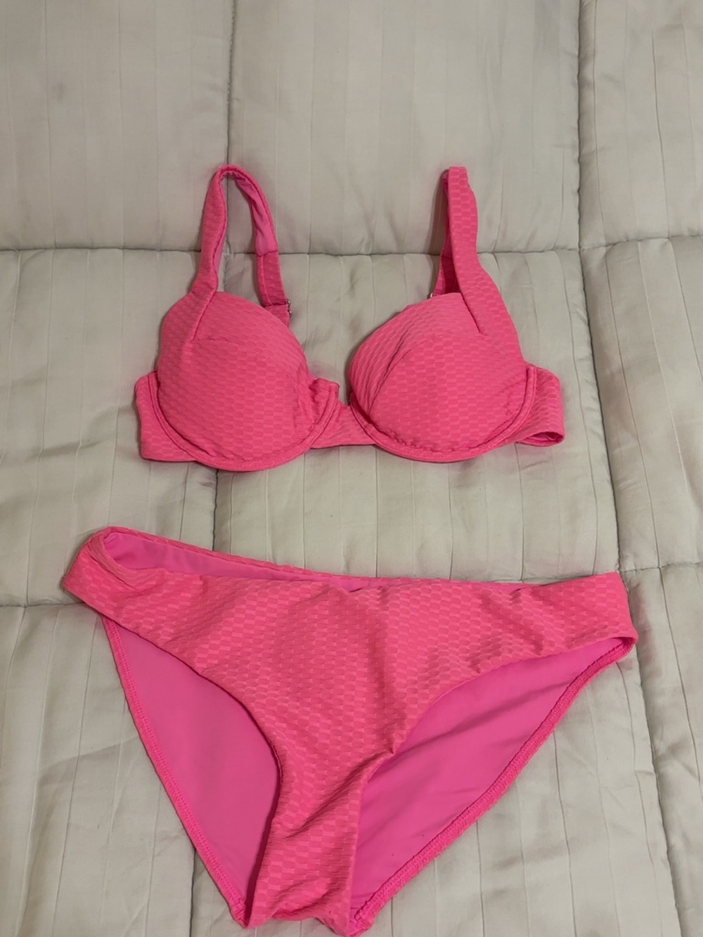 VETCHY Pink Laguna Bikini Set